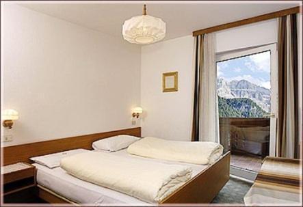 Garni Sayonara Hotell Selva di Val Gardena Exteriör bild
