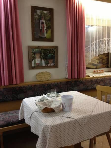 Garni Sayonara Hotell Selva di Val Gardena Exteriör bild